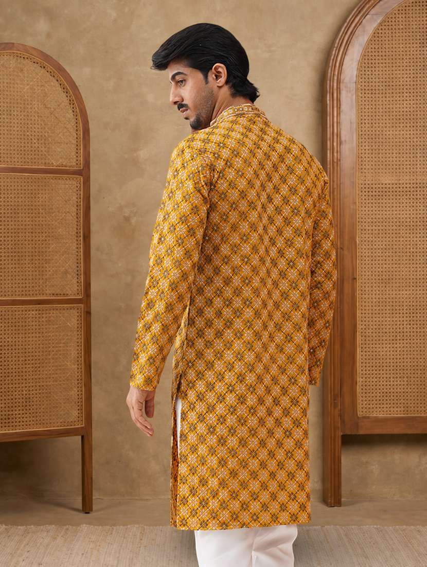 men solid with work mandarin neck long kurta - 22489362 -  Standard Image - 4