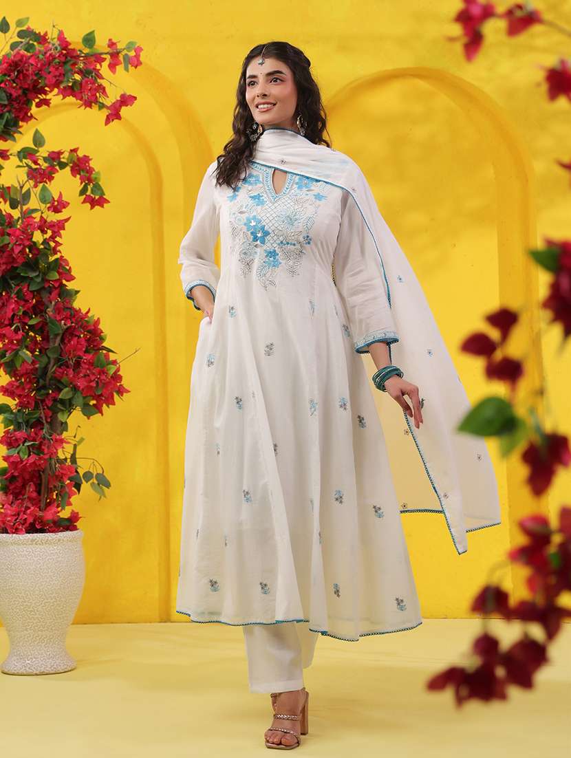 women solid with work three quarter sleeve kurta pant with dupatta set - 22489424 -  Standard Image - 4