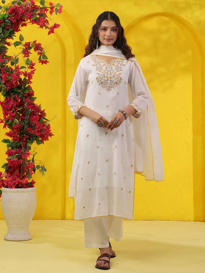 women solid with work three quarter sleeve kurta pant with dupatta set