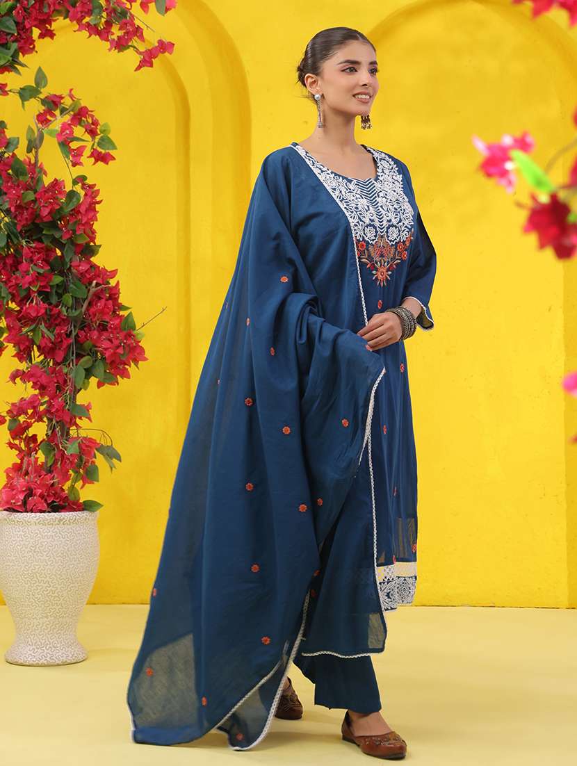 women solid with work three quarter sleeve kurta pant with dupatta set - 22489458 -  Standard Image - 4