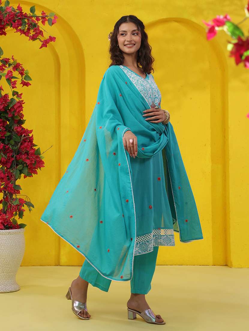 women solid with work three quarter sleeve kurta pant with dupatta set - 22489459 -  Standard Image - 4