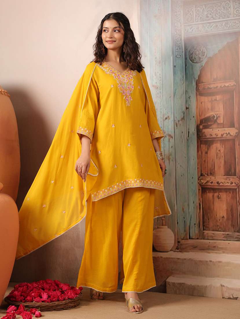women solid with work three quarter sleeve kurta palazzo with dupatta set - 22489460 -  Standard Image - 4