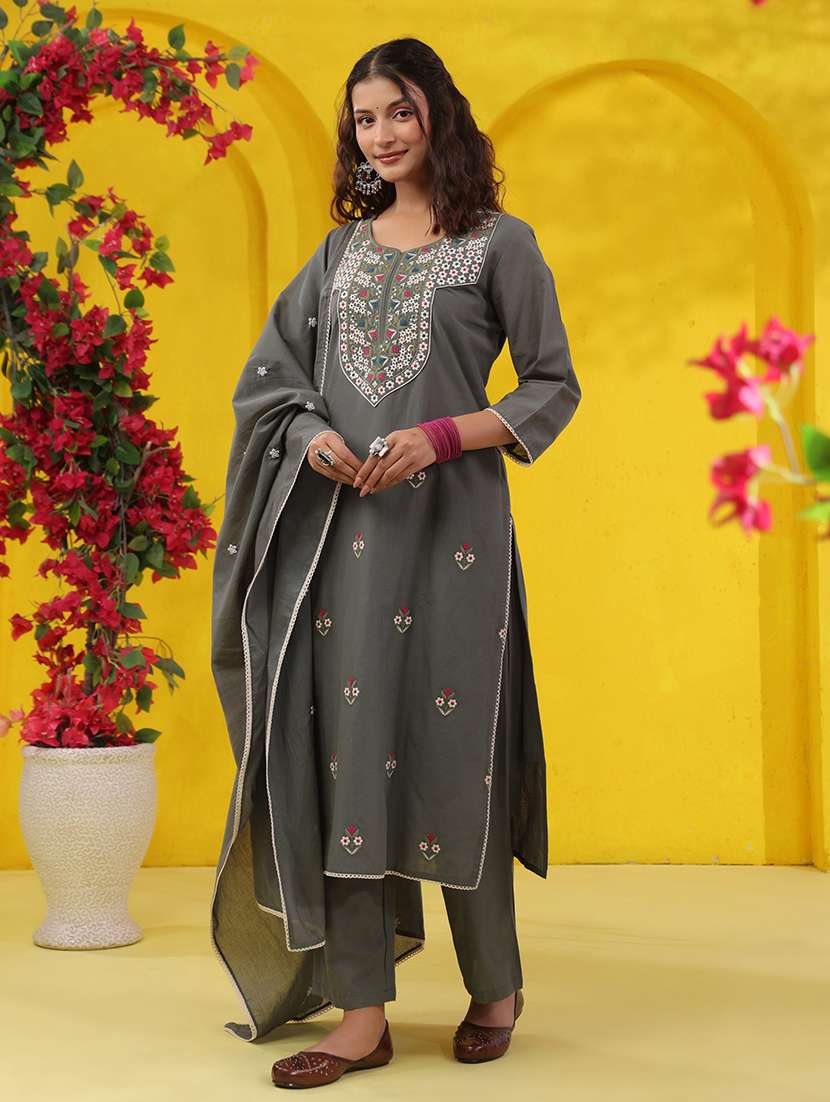 women solid with work three quarter sleeve kurta pant with dupatta set - 22489475 -  Standard Image - 4