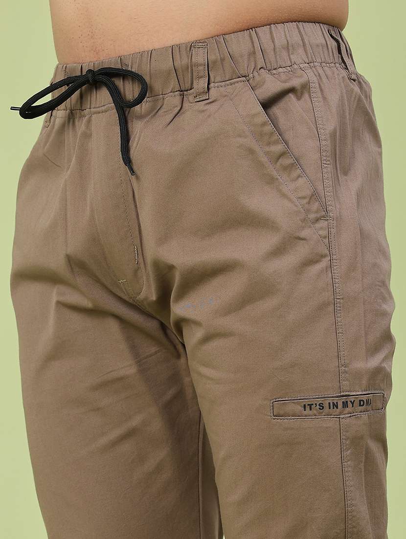 men solid mid rise regular fit jogger - 22490272 -  Standard Image - 1