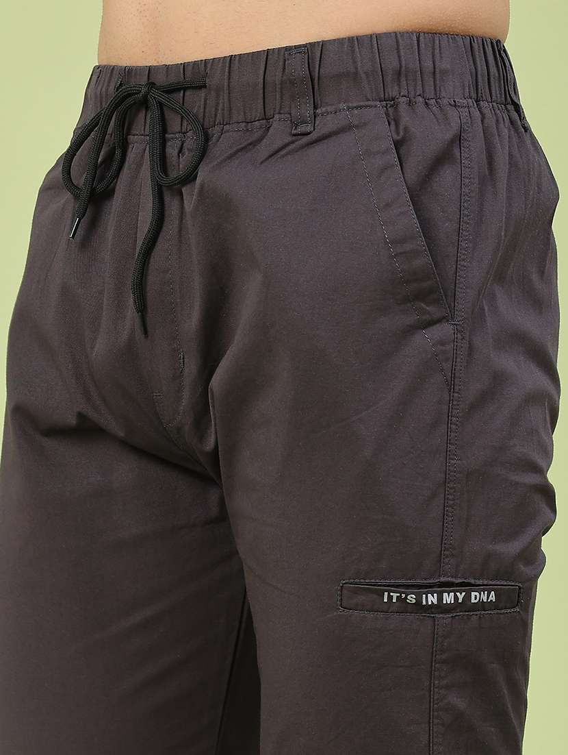 men solid mid rise regular fit jogger - 22490274 -  Standard Image - 1