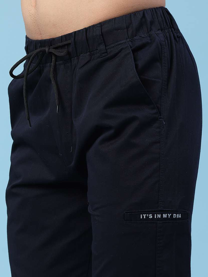 men solid mid rise regular fit jogger - 22490276 -  Standard Image - 1