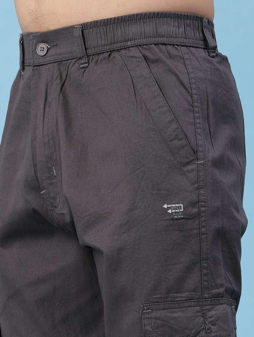 men solid mid rise regular fit cargo  - 22490283 -  Standard Image - 1