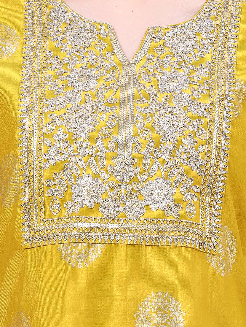 Women Printed Three Quarter Sleeve Kurta Palazzo Set - 22490364 -  Standard Image - 1