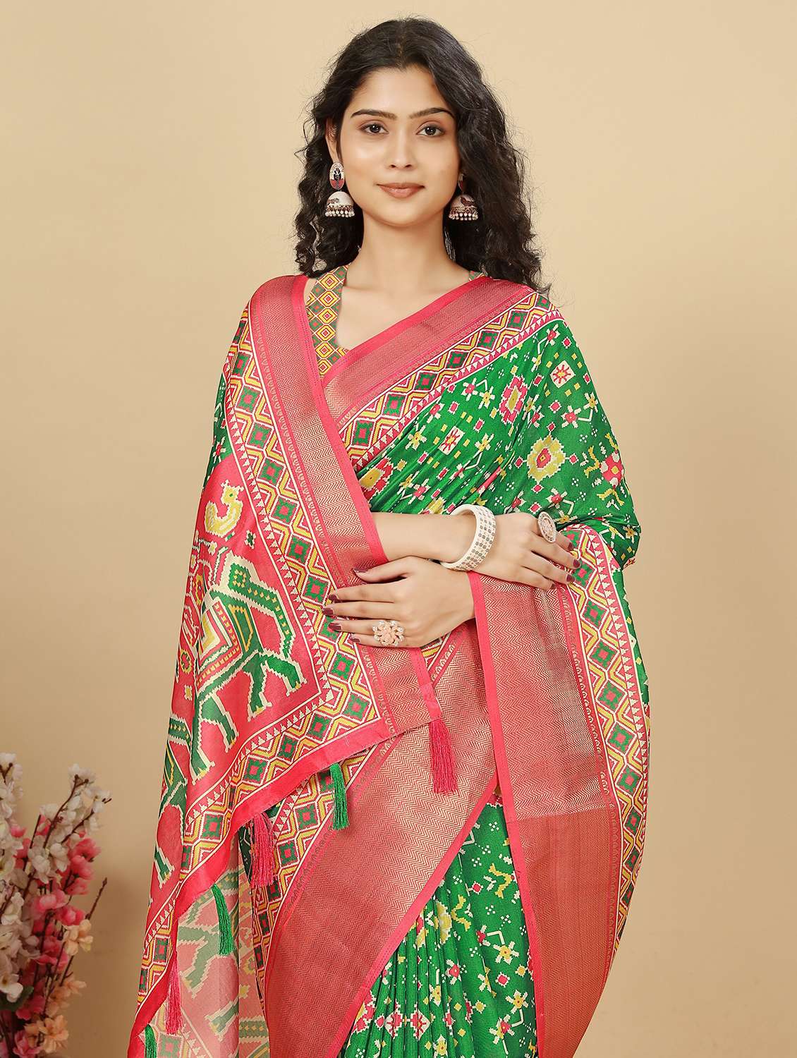 women printed patola saree with blouse - 22491550 -  Standard Image - 1