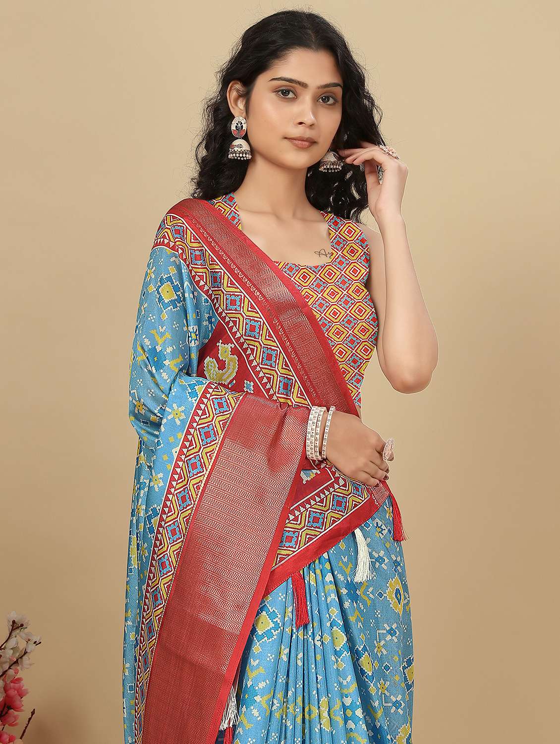 women printed patola saree with blouse - 22491552 -  Standard Image - 1