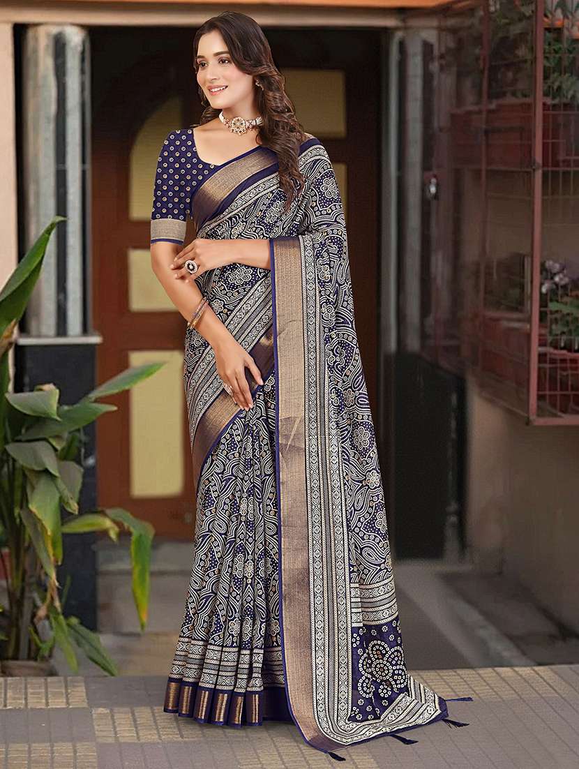 women printed casual wear saree with blouse - 22491563 -  Standard Image - 4