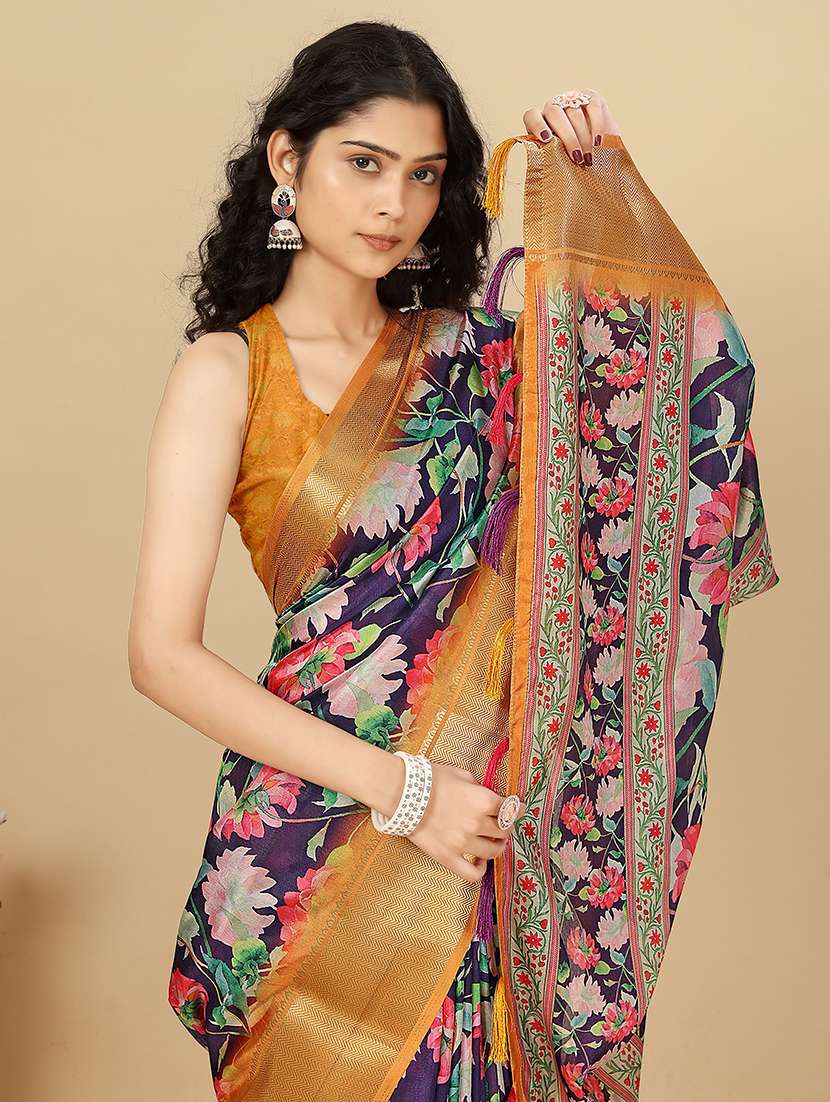 women printed casual wear saree with blouse - 22491570 -  Standard Image - 1