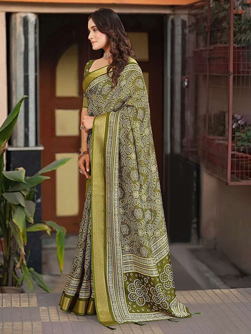 women printed casual wear saree with blouse - 22491582 -  Standard Image - 4
