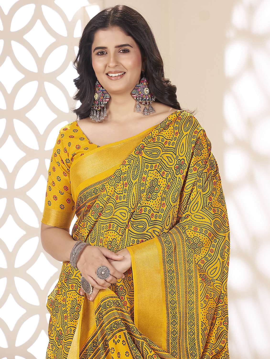 women printed casual wear saree with blouse - 22491588 -  Standard Image - 1