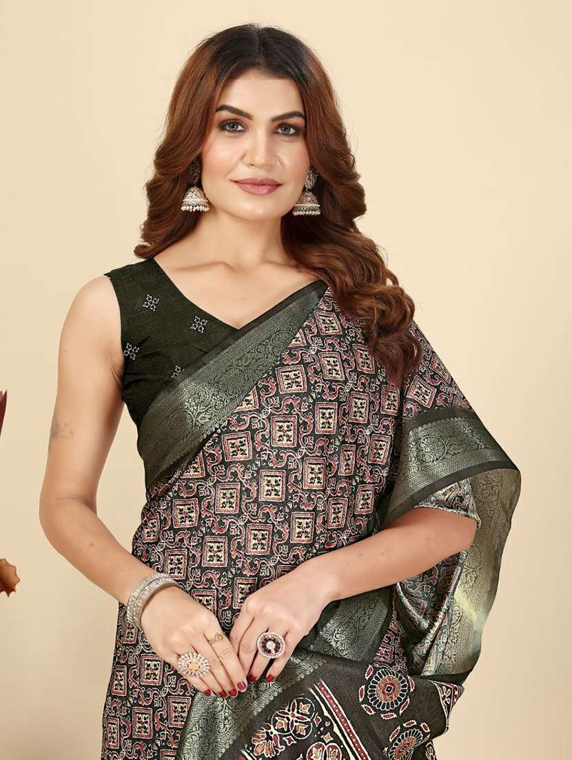 women printed casual wear saree with blouse - 22491924 -  Standard Image - 1