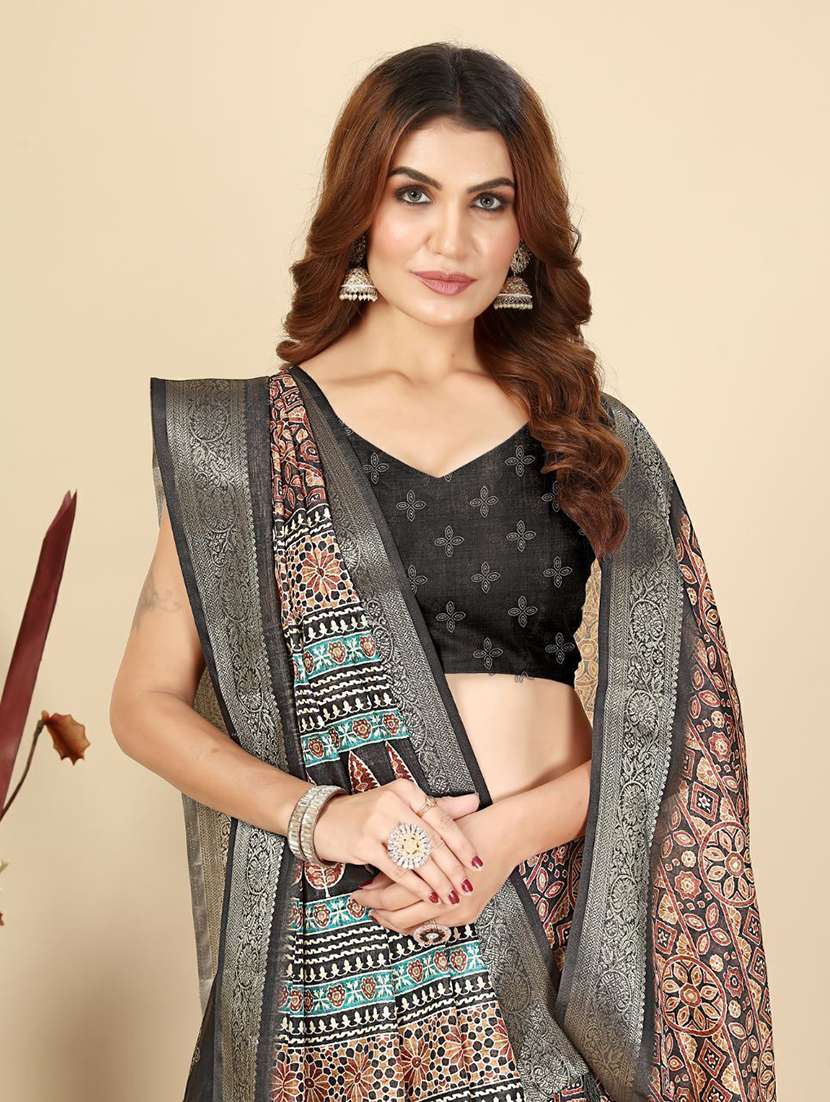 women printed casual wear saree with blouse - 22491938 -  Standard Image - 1