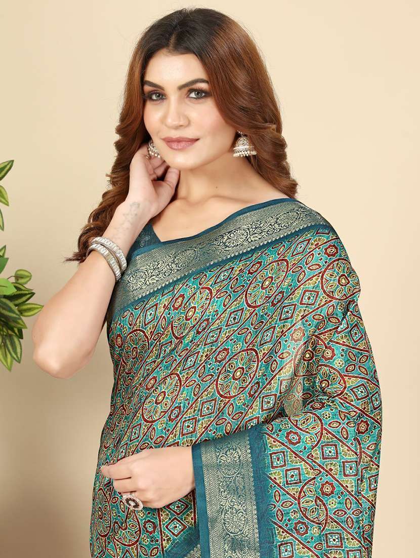 women printed casual wear saree with blouse - 22491941 -  Standard Image - 1