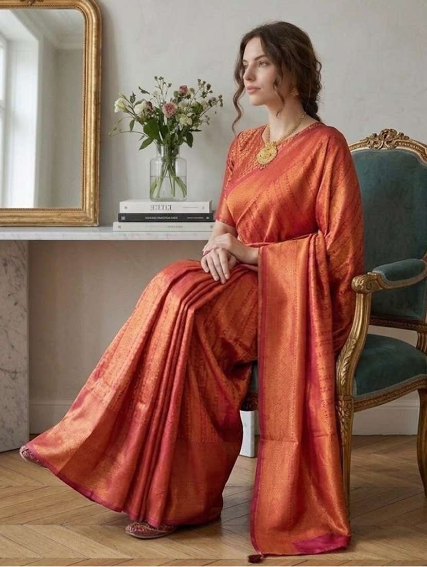 Women Self Design Kanjivaram Saree With Blouse - 22492828 -  Standard Image - 1