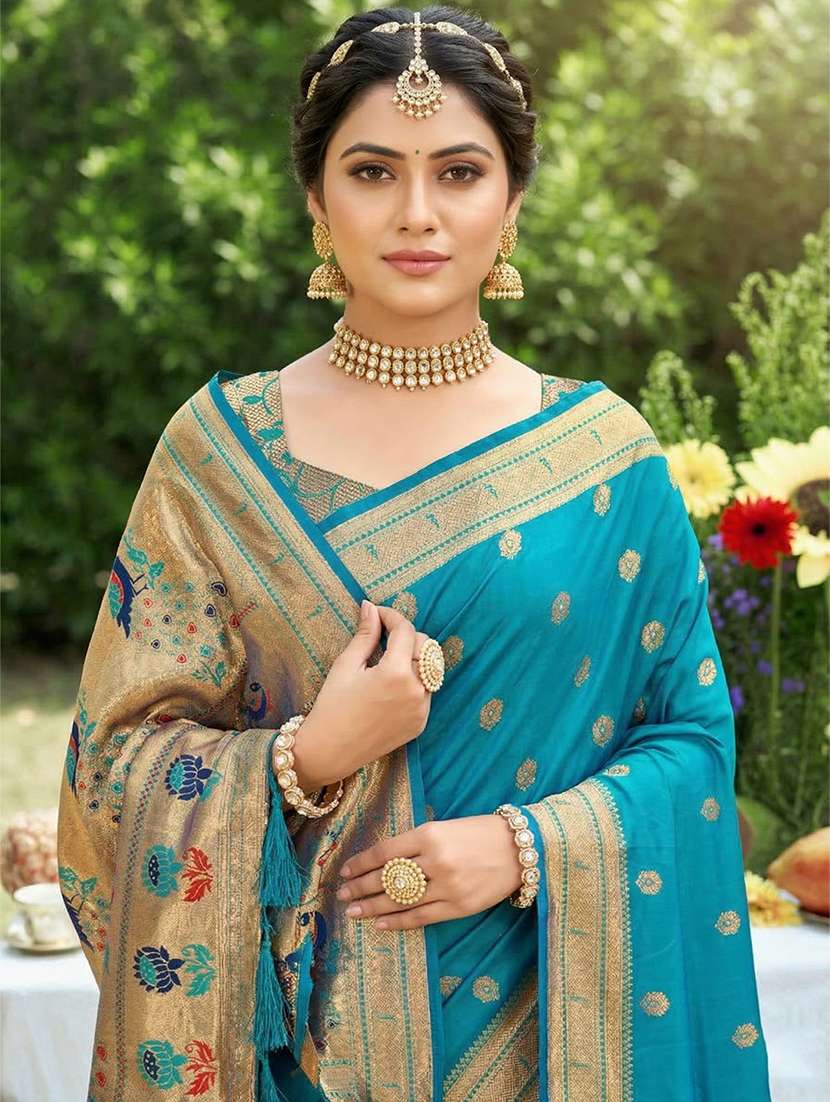 women self design paithani saree with blouse - 22495235 -  Standard Image - 1
