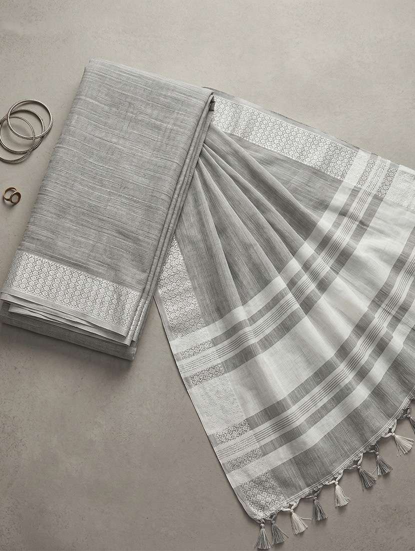 women self design handloom saree with blouse - 22495256 -  Standard Image - 4