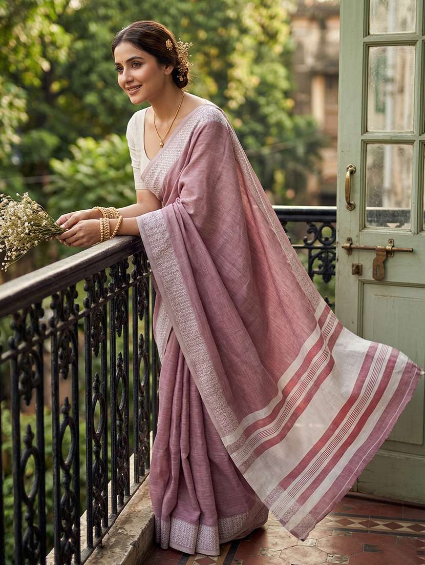 women self design handloom saree with blouse - 22495257 -  Standard Image - 1