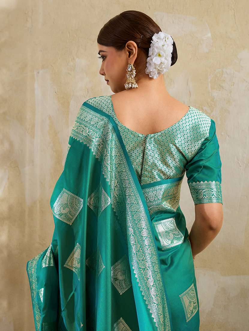 women self design banarasi saree with blouse - 22495267 -  Standard Image - 1