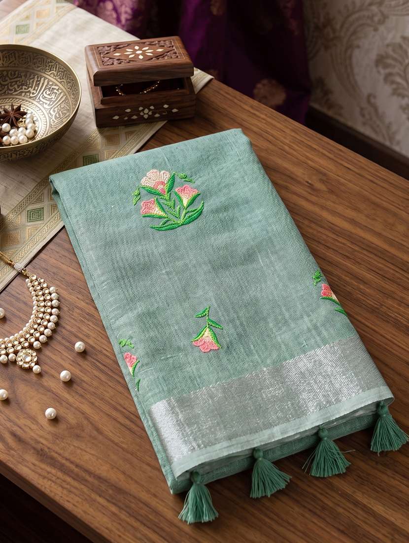 women solid with work embroidered saree with blouse - 22495282 -  Standard Image - 4