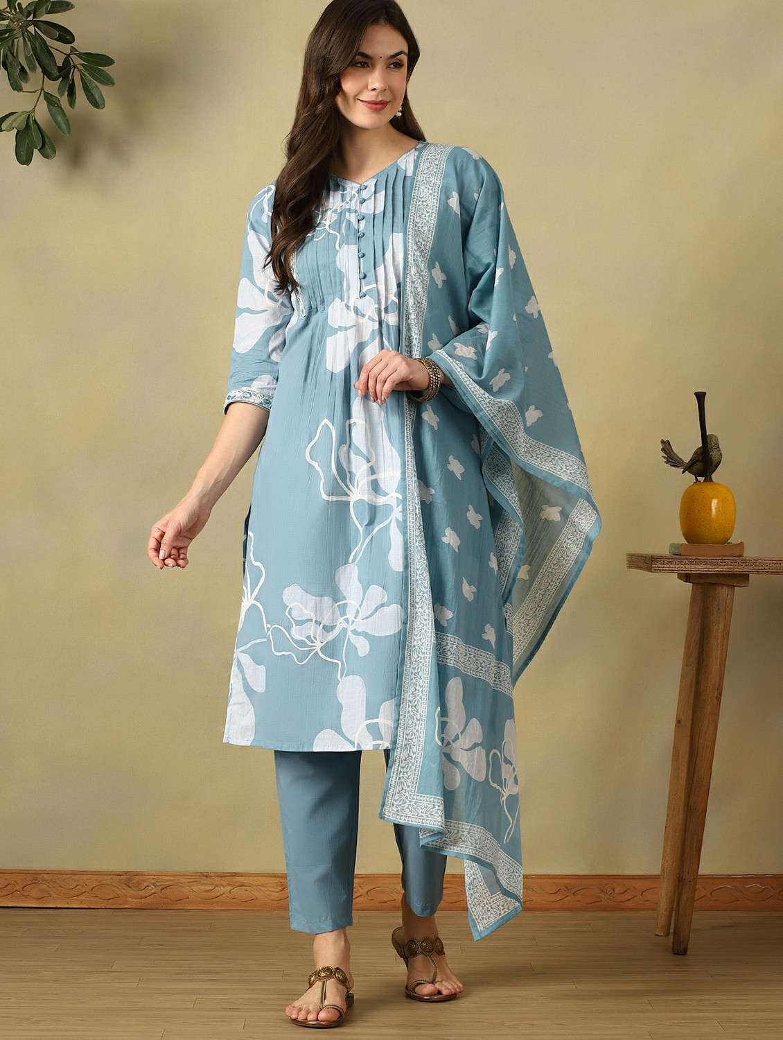 women printed three quarter sleeve kurta pant with dupatta set
