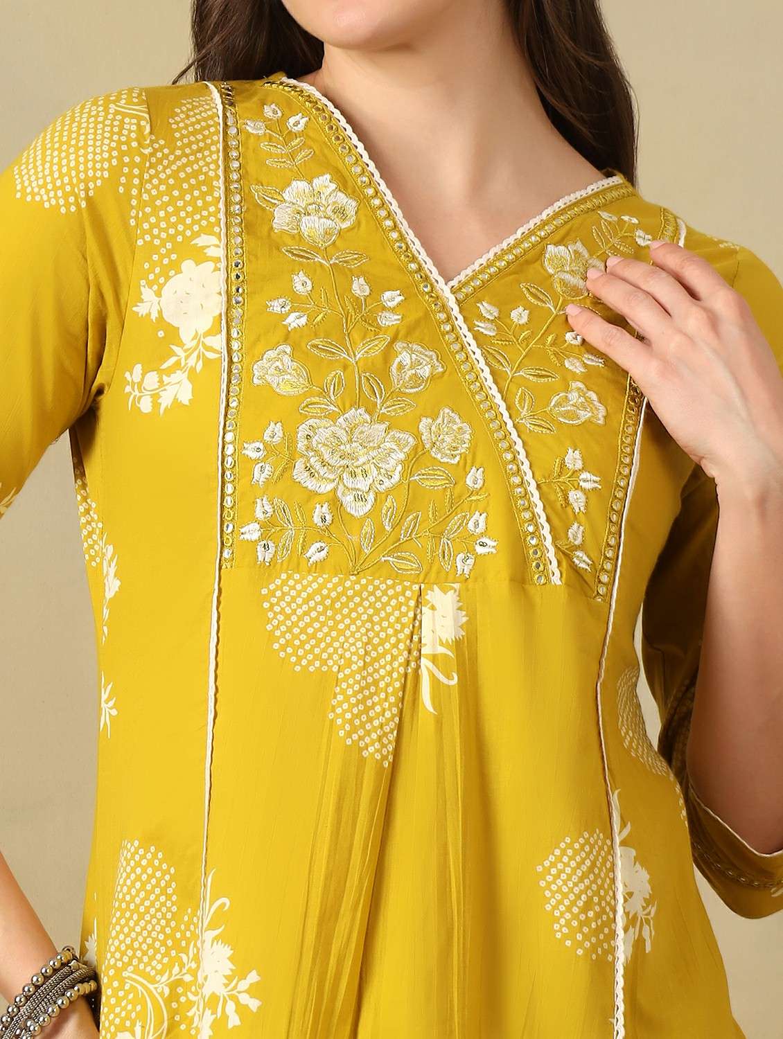 women printed three quarter sleeve kurta pant with dupatta set - 22495519 -  Standard Image - 1