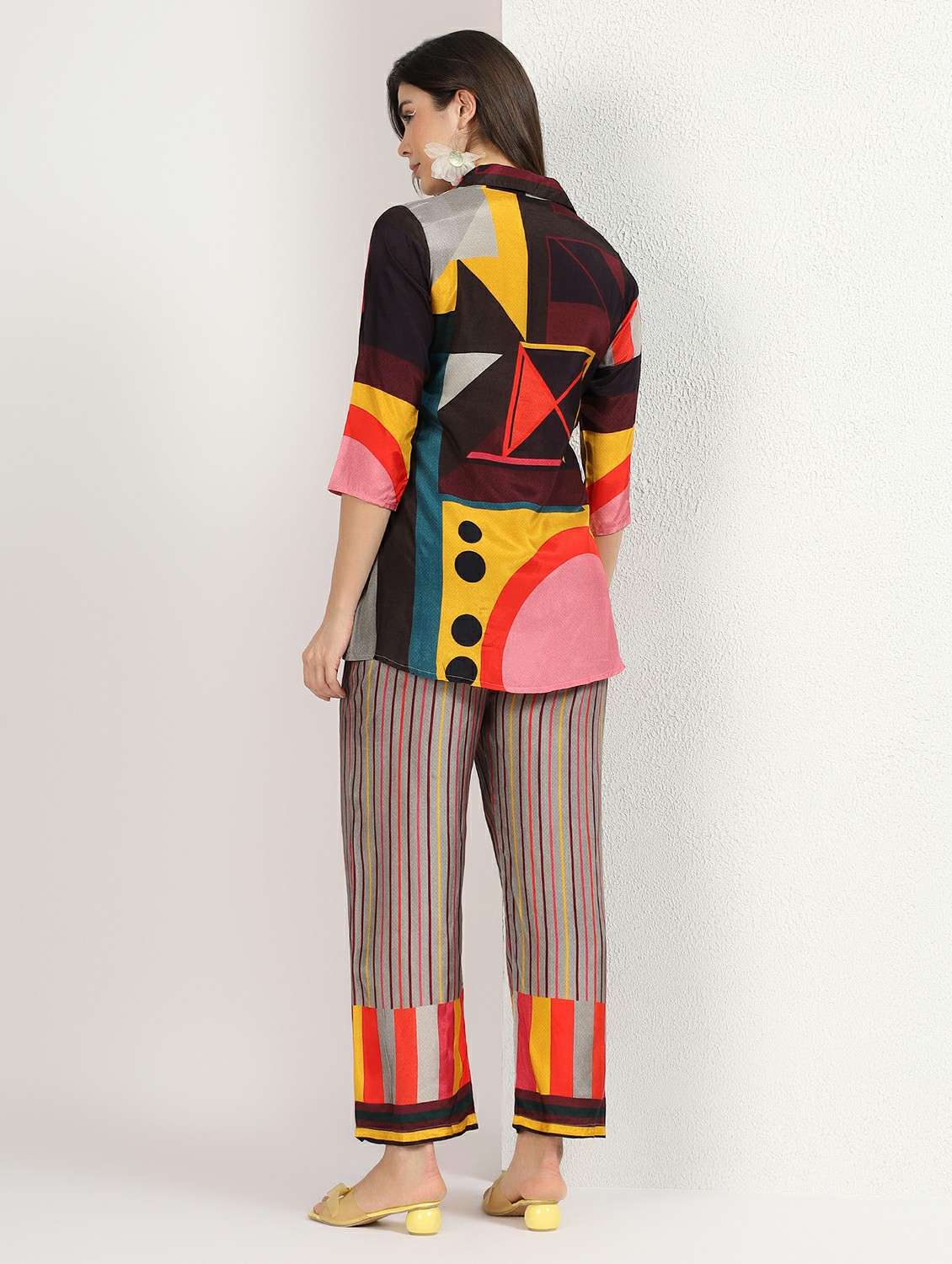 women printed three quarter sleeves top and trouser co-ord set - 22495536 -  Standard Image - 4