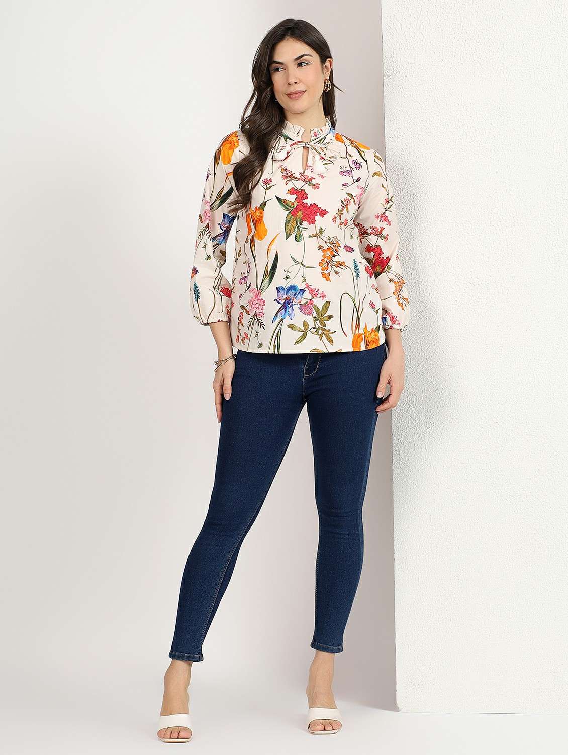 women floral printed long sleeves regular top - 22495539 -  Standard Image - 4