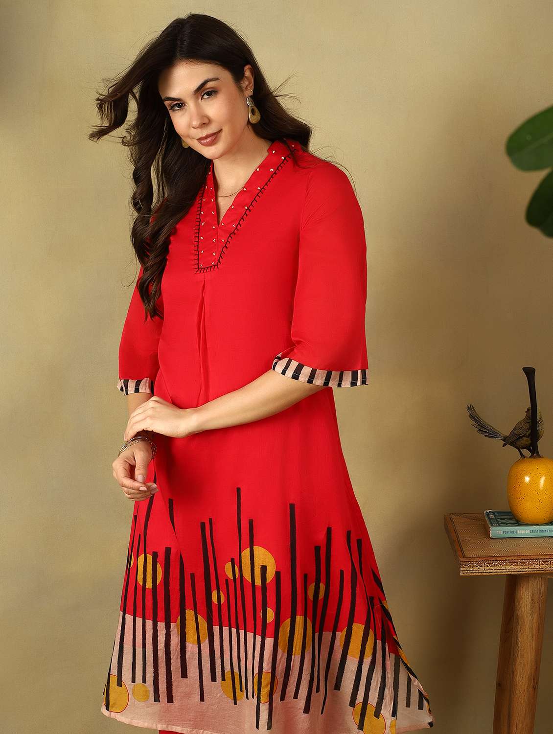 women printed three quarter sleeve kurta pant set - 22495560 -  Standard Image - 1