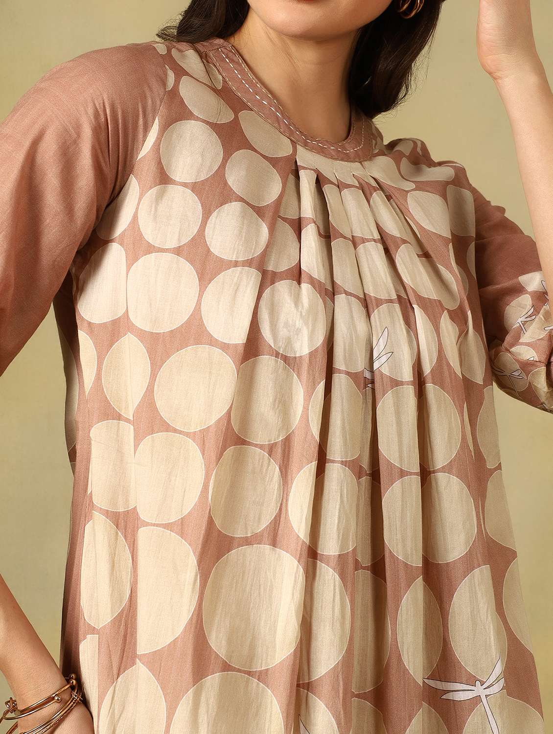 women printed three quarter sleeve kurta pant set - 22495561 -  Standard Image - 1