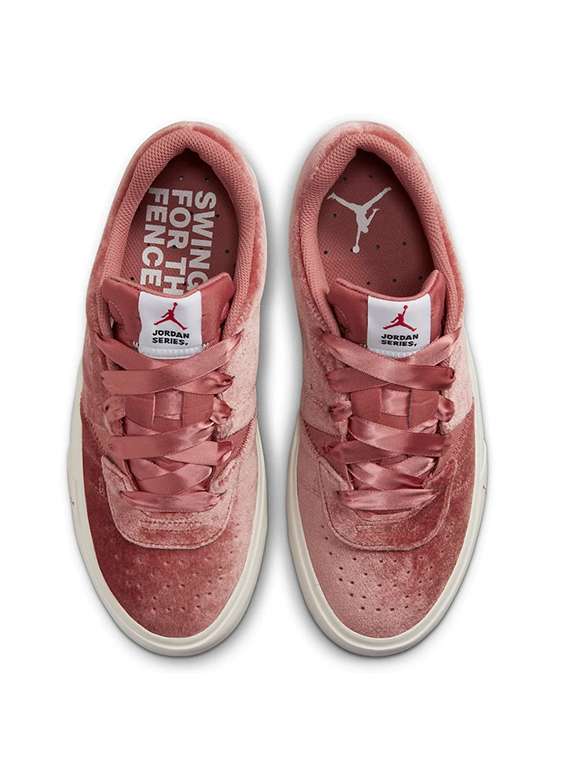 nike wmns jordan series es se - 22495974 -  Standard Image - 4