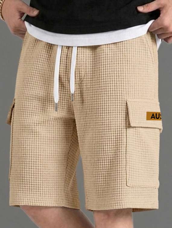 men textured mid rise regular fit cargo shorts