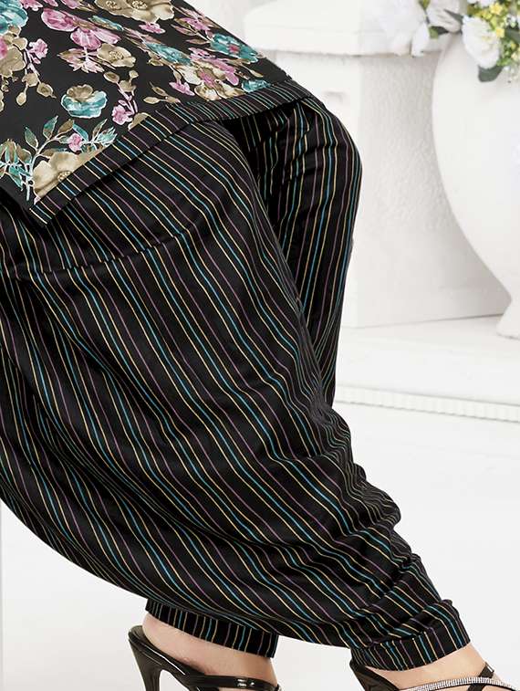 Women Printed Unstitched Suit Set - 22497971 -  Standard Image - 4