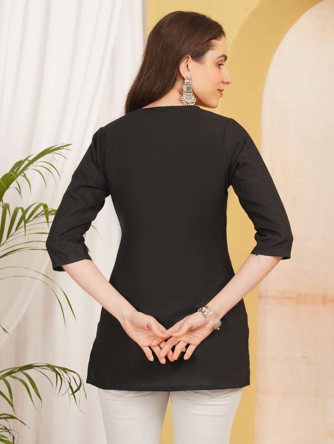 women embroidered three quarter sleeve straight kurti - 22497997 -  Standard Image - 4