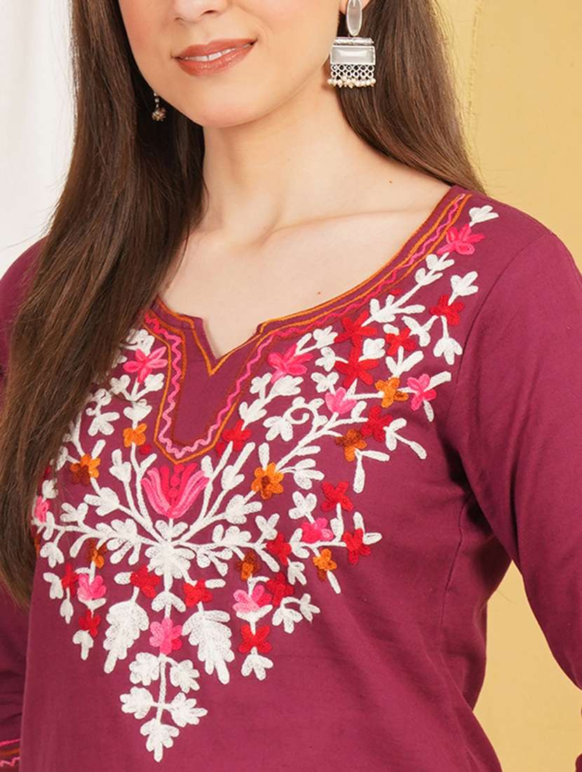 women embroidered notch neck straight kurti - 22498028 -  Standard Image - 1