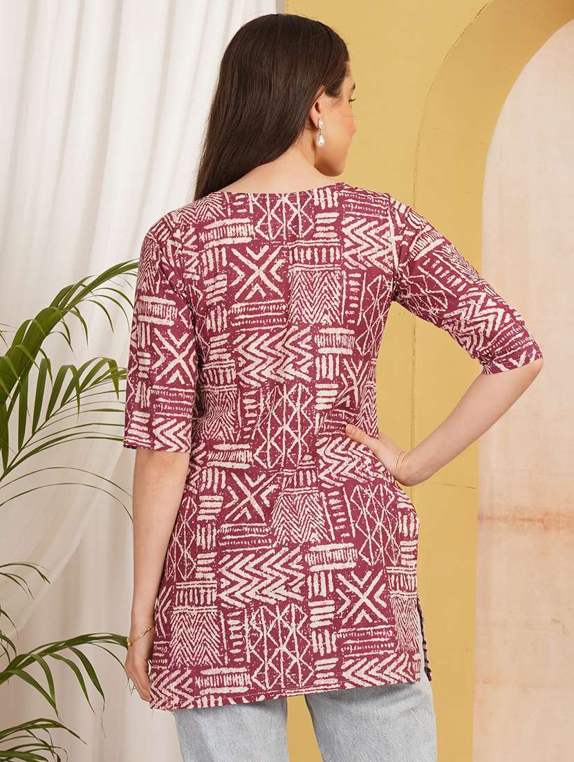 women printed notch neck straight kurti - 22498051 -  Standard Image - 4
