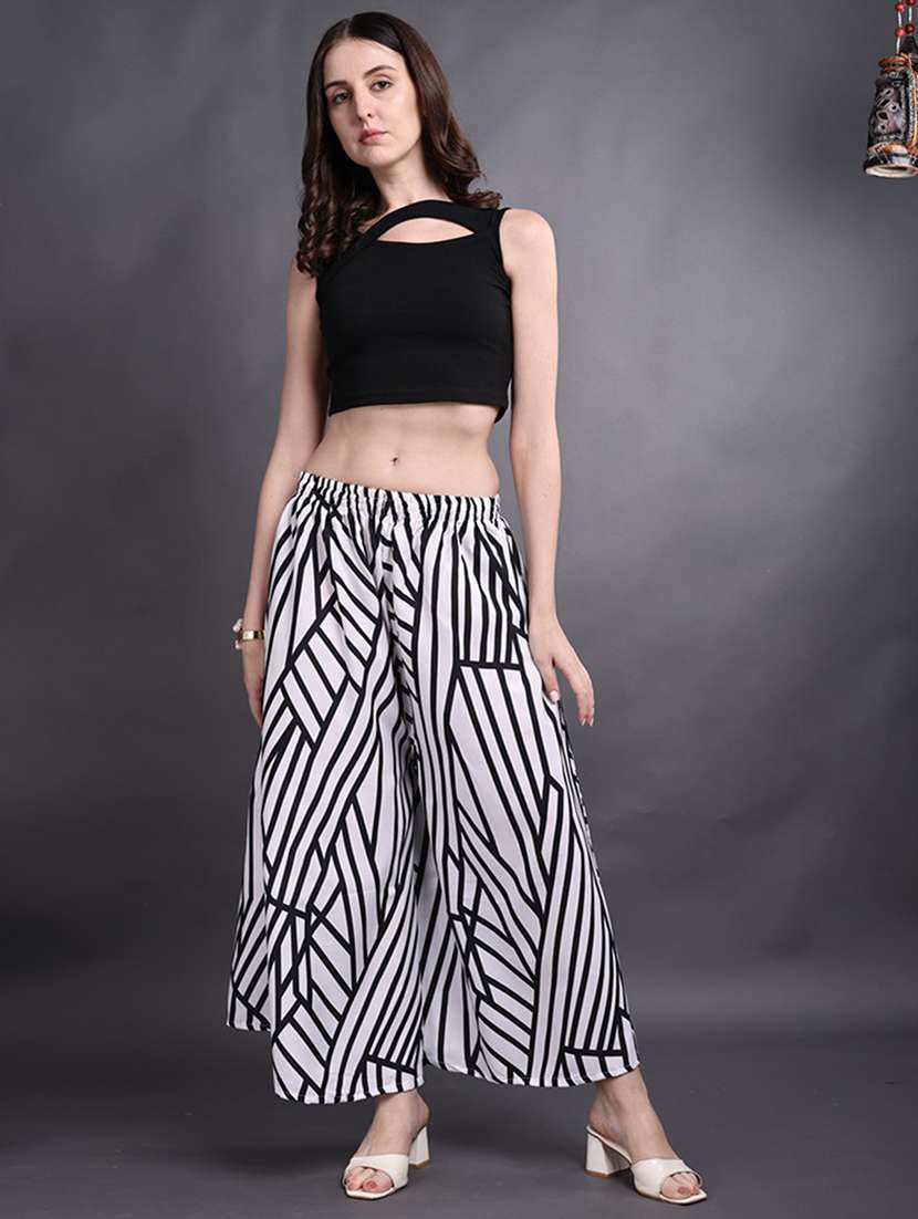women printed mid rise flared palazzo - 22498061 -  Standard Image - 4