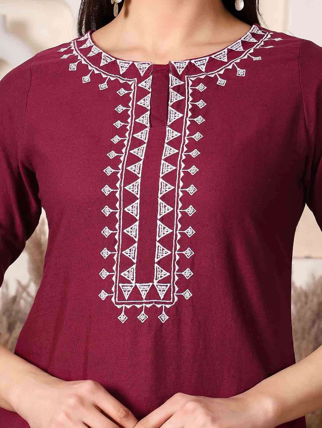 Women Embroidered Three Quarter Sleeve Straight Kurti - 22498128 -  Standard Image - 1