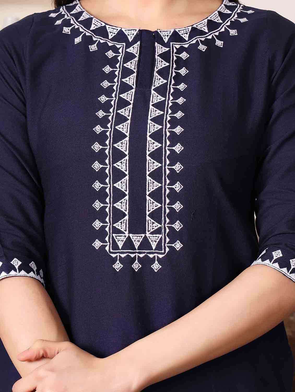 Women Embroidered Three Quarter Sleeve Straight Kurti - 22498129 -  Standard Image - 1