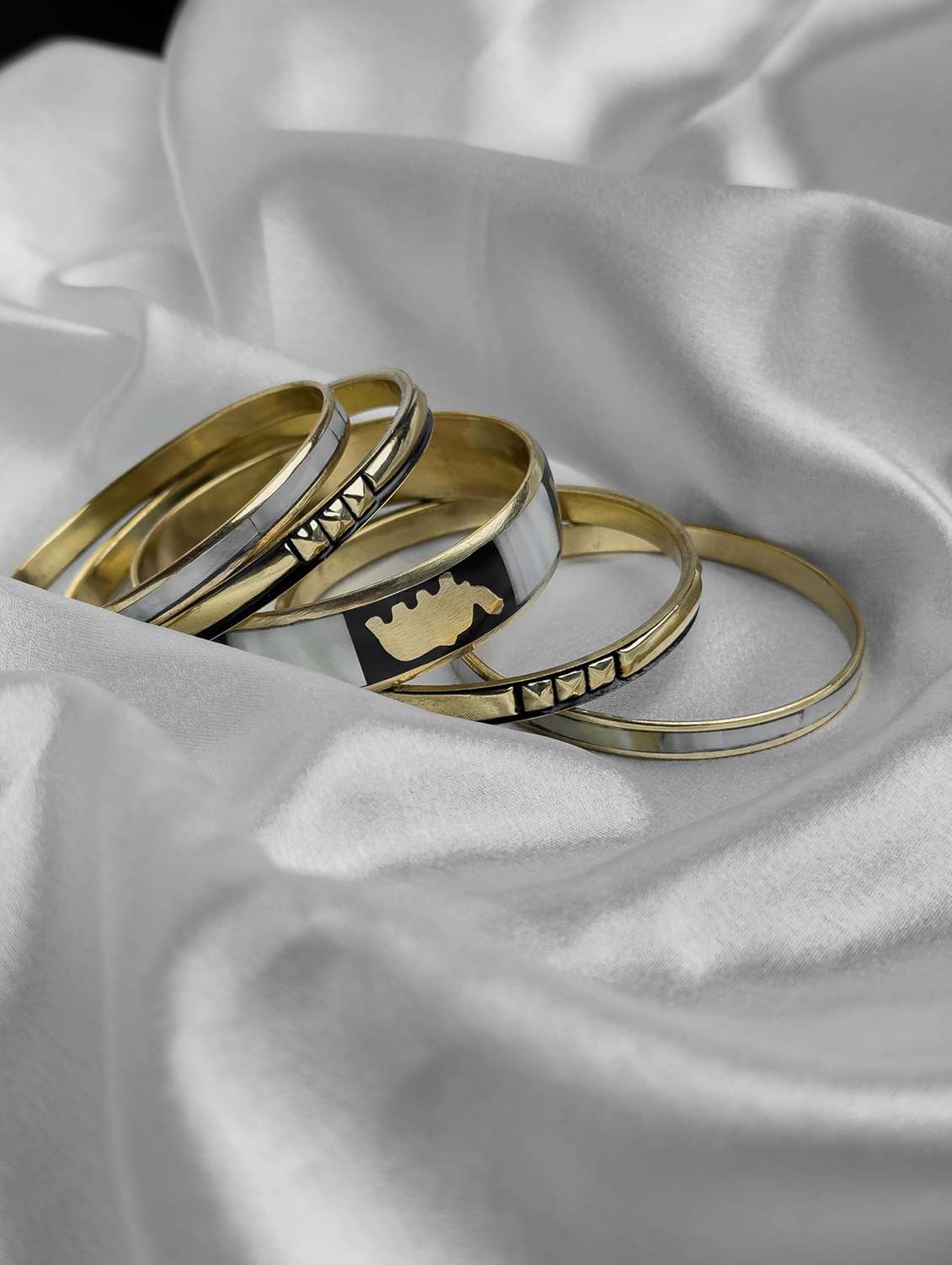 gold-toned elephant design bangle set for women