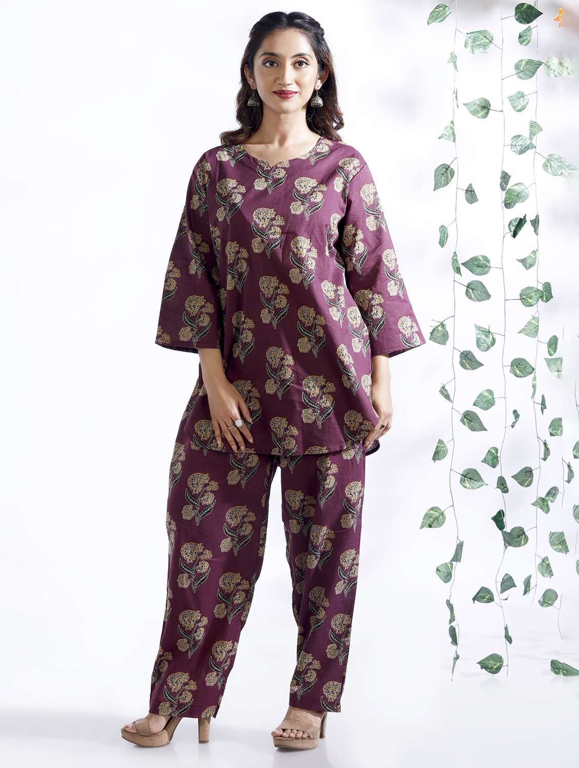 women printed notch neck nightwear set - 22498572 -  Standard Image - 1