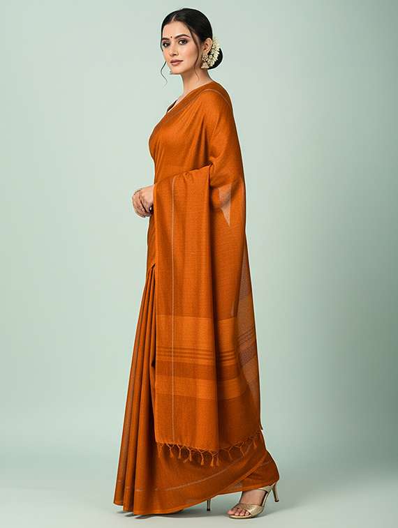 women solid handloom saree with blouse - 22498608 -  Standard Image - 1