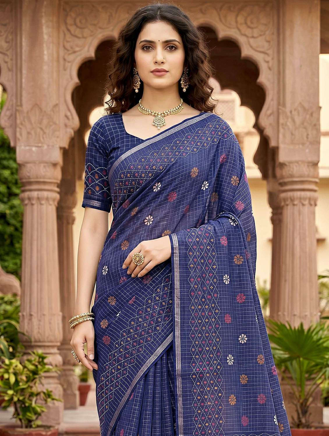 women printed casual wear saree with blouse - 22498625 -  Standard Image - 1