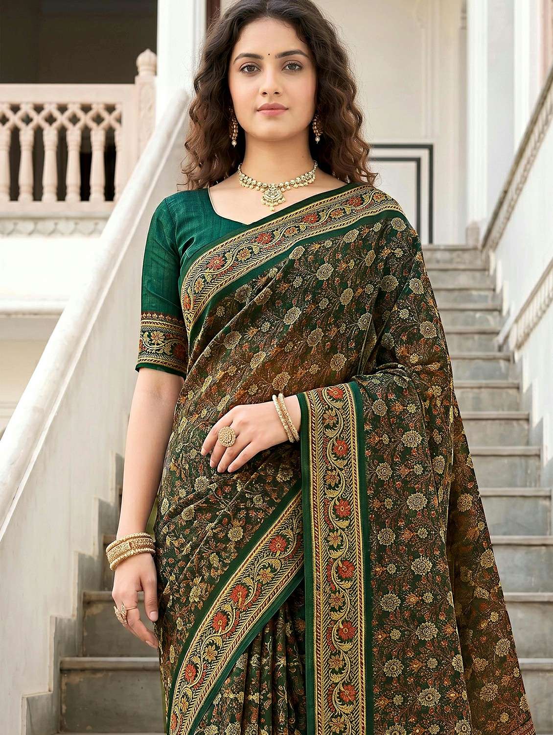 women printed casual wear saree with blouse - 22498634 -  Standard Image - 1