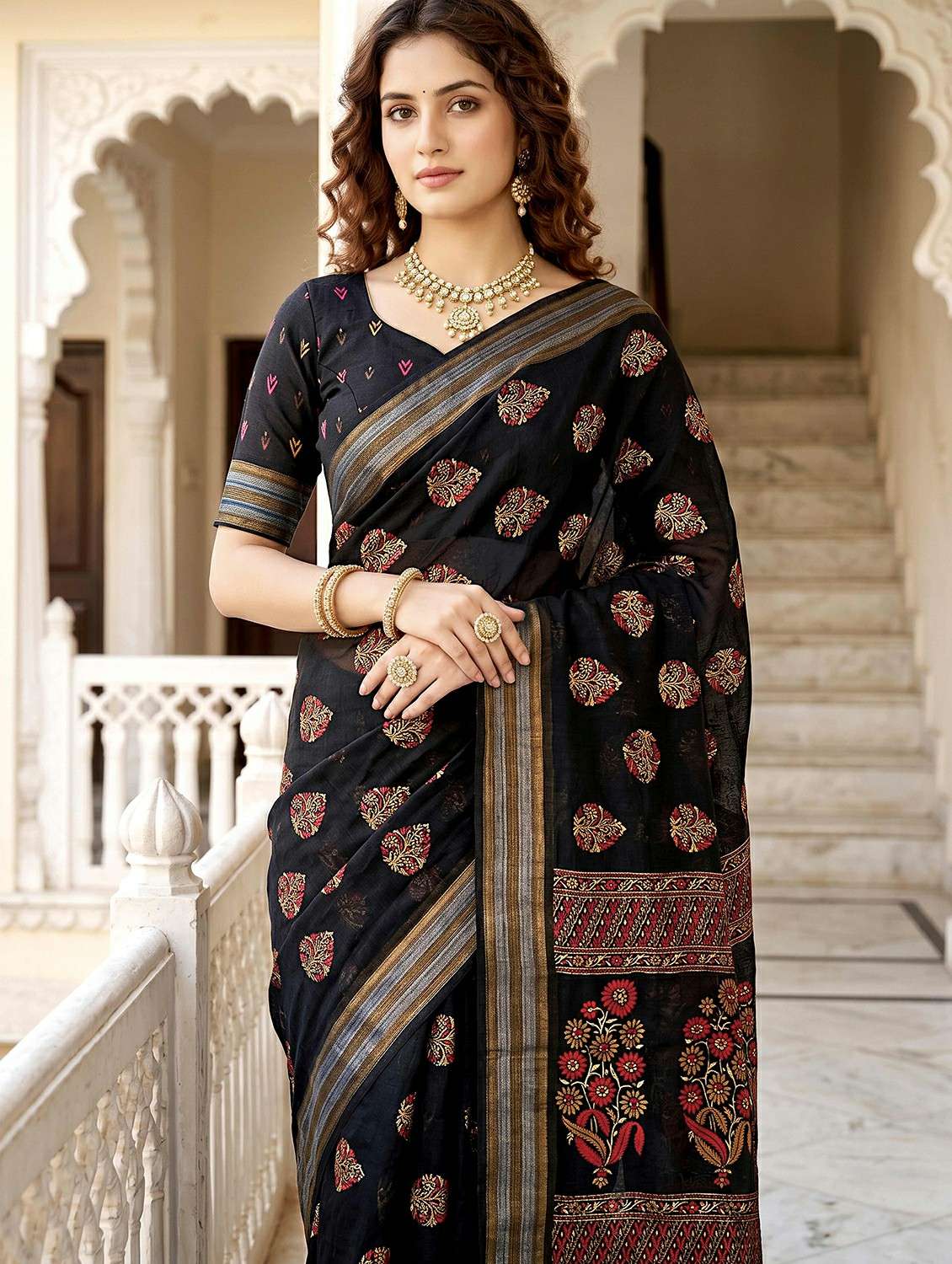 women printed casual wear saree with blouse - 22498635 -  Standard Image - 1
