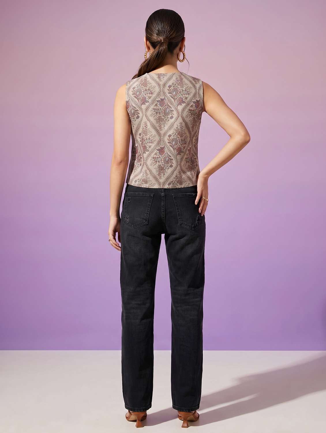 women printed sleeveless regular fit vest top - 22498664 -  Standard Image - 4