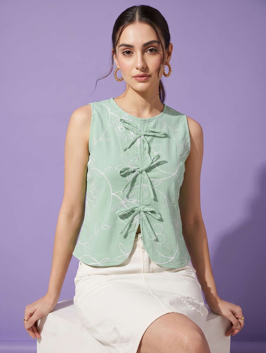 women embroidered sleeveless vest top